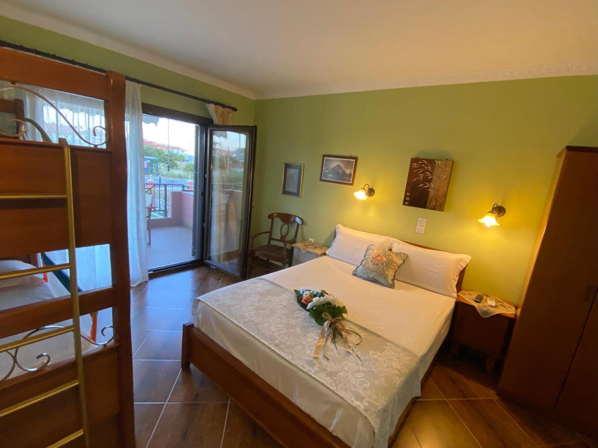 Doxa Apartmán Sarti