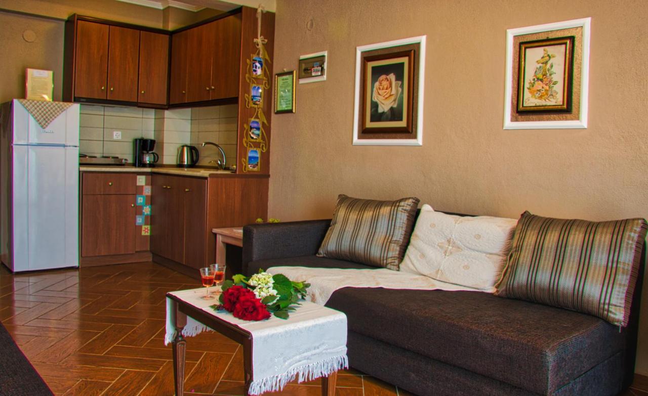 Doxa Apartmán Sarti